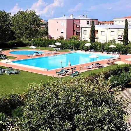 Appartamento Tranquillo Con Patio E Piscina La Caduta Ngoại thất bức ảnh