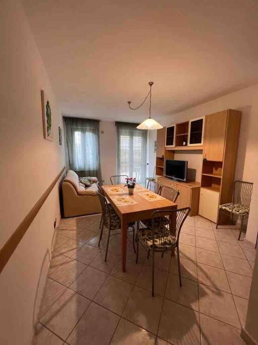 Appartamento Tranquillo Con Patio E Piscina La Caduta Ngoại thất bức ảnh